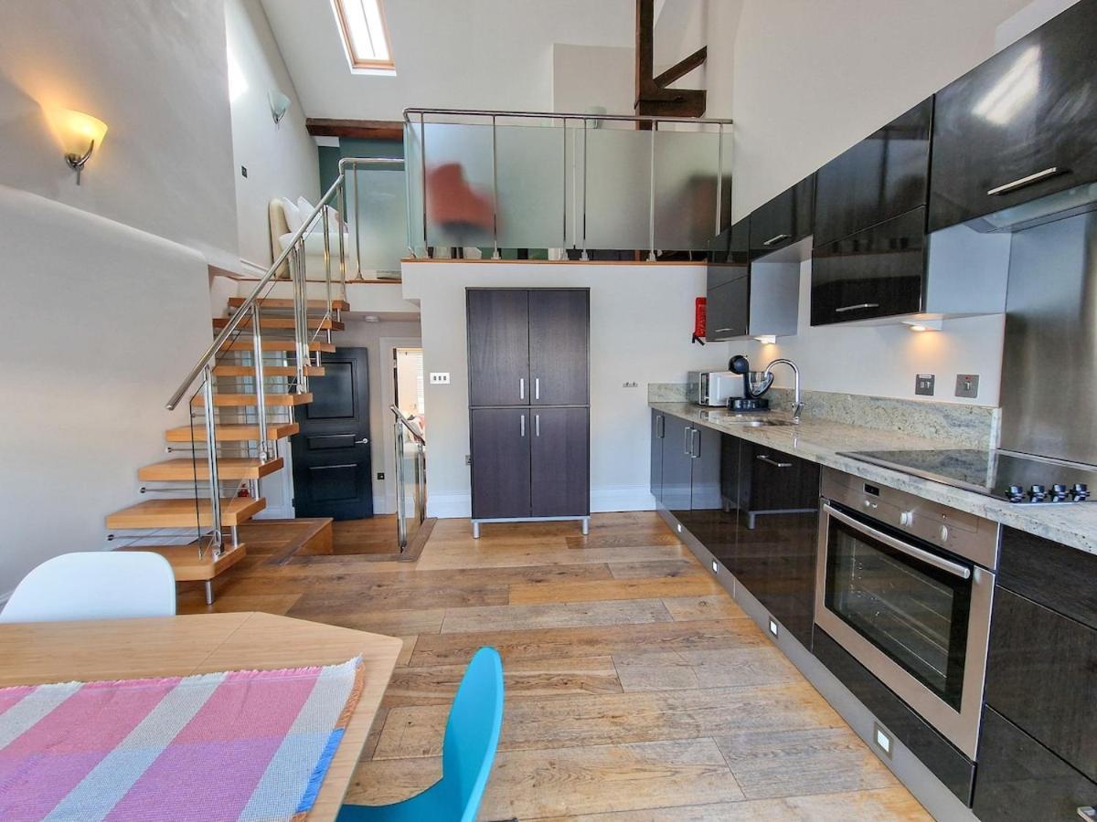 Casa de férias Luxury Piccadilly Duplex Flat By Superhost *